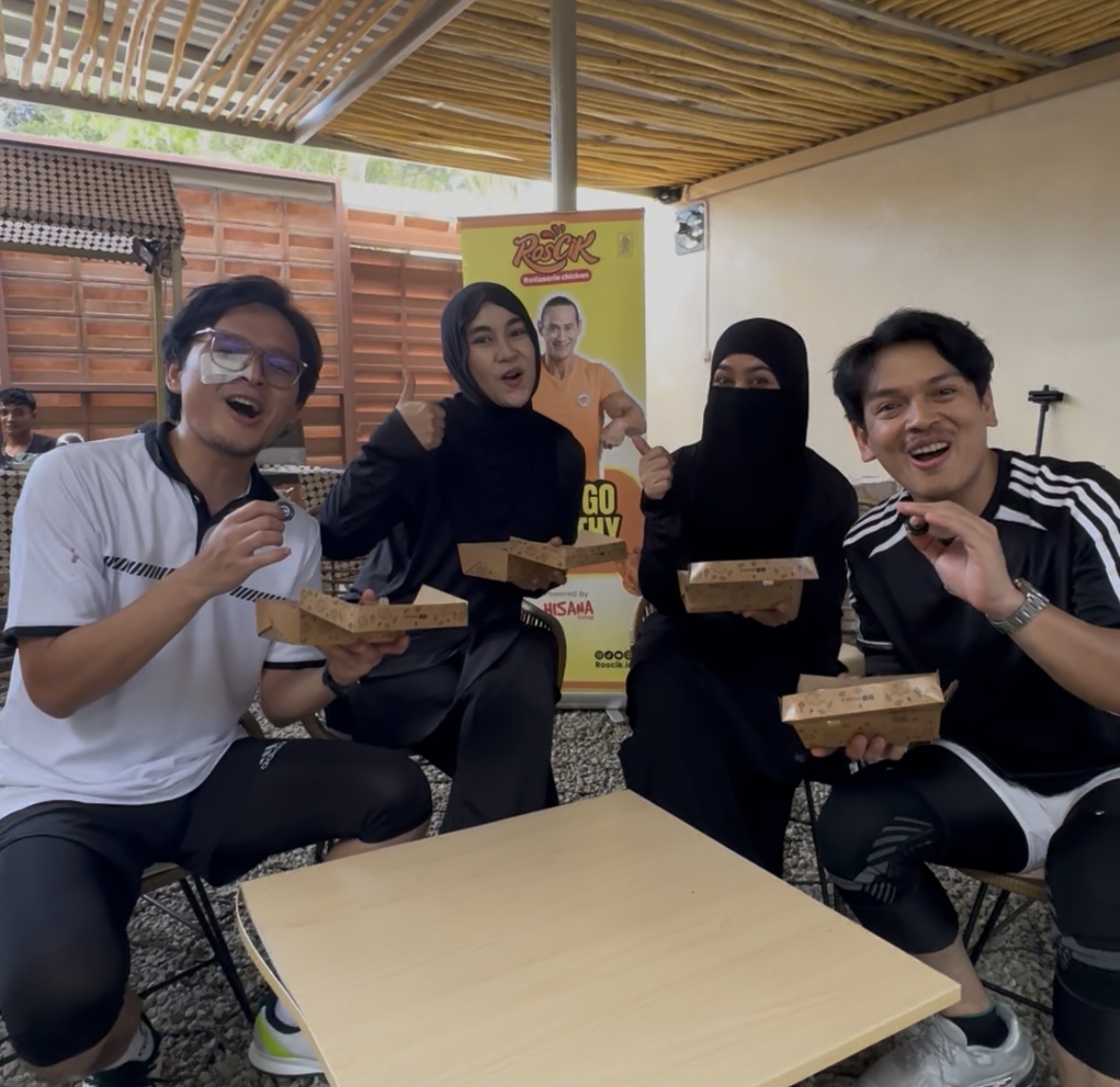 Bersama Berbagai Celebrity, Roscik berkolaborasi dalam kegiatan Padel Lewat Campaign “Let’s Go Healthy”